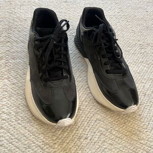 Sorel Black Waterproof Sneakers Size 9.5 Suede & Patent